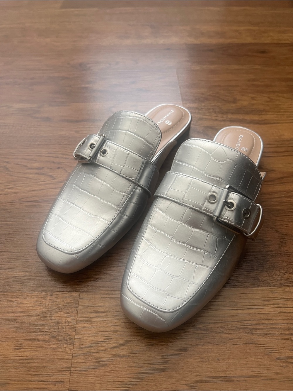 Bandolino Silver Embossed Mules